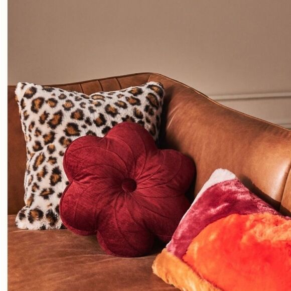 Chester Faux Fur Pillow - Picture 2 of 3